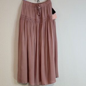 🆕 Pale Mauve Crochet Lace Maxi Skirt XL – Flowy Western Boho 🆕